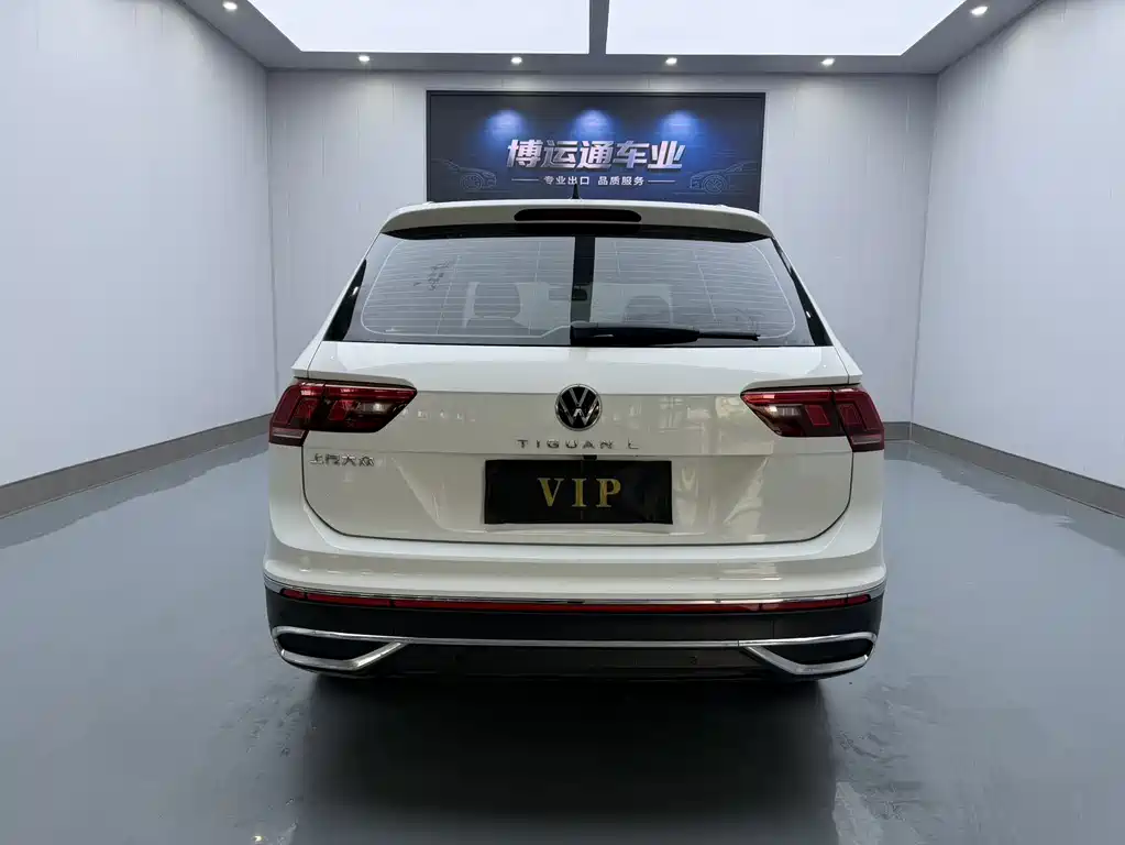 Volkswagen Tiguan L 2023 — фото 5