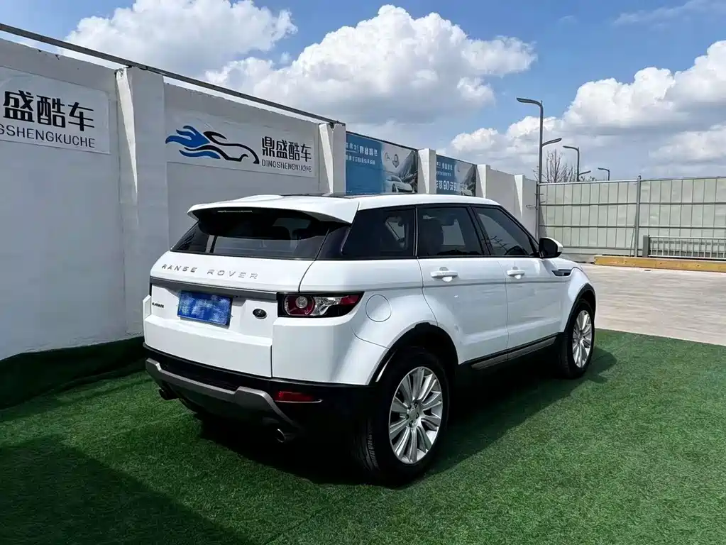 Land Rover Evoque 2015 — фото 4