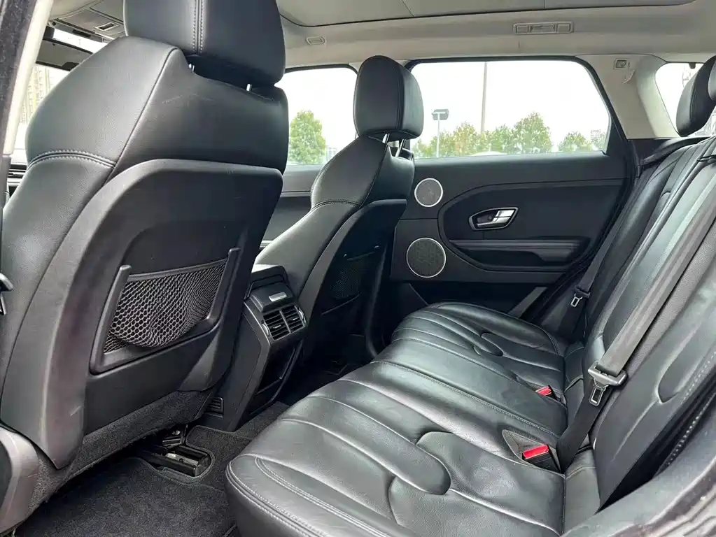 Land Rover Evoque 2015 — фото 10