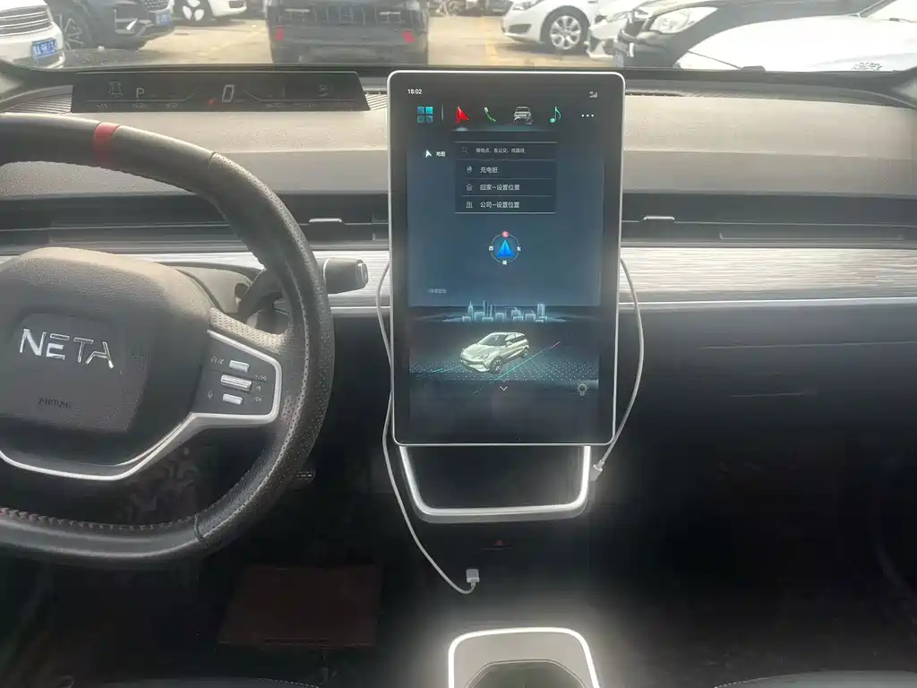 Neta V 2022