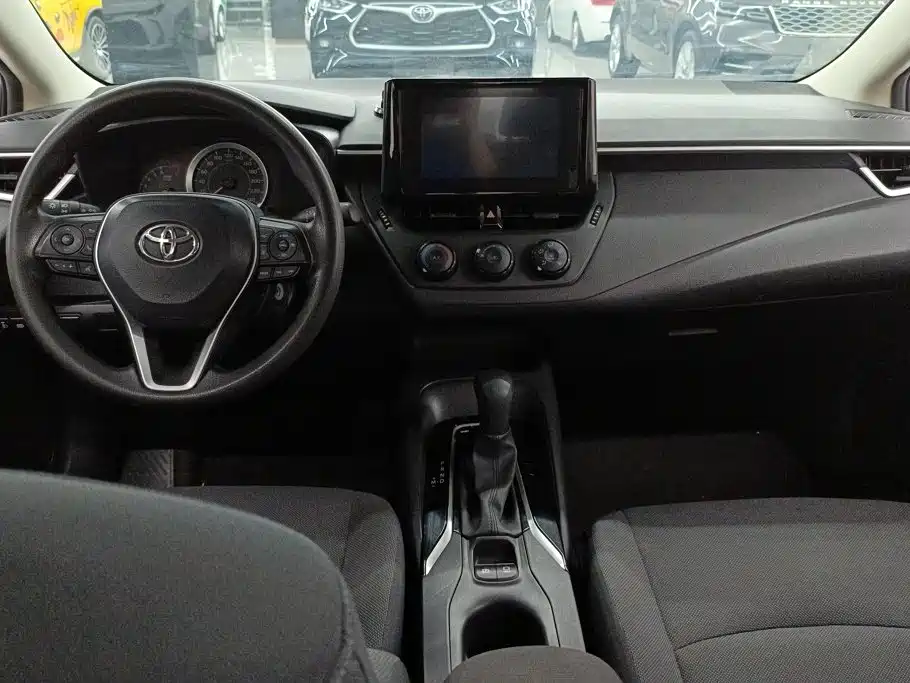 Toyota Corolla 2023 — фото 12