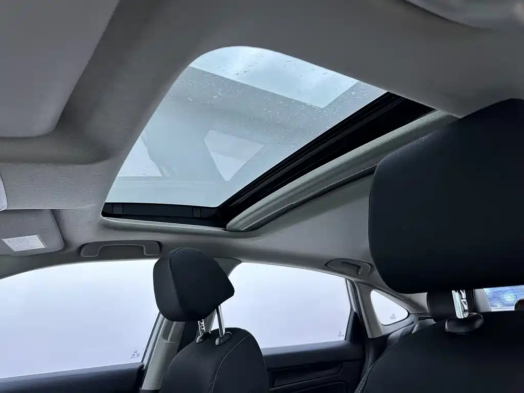 Honda Civic 2022 — фото 12