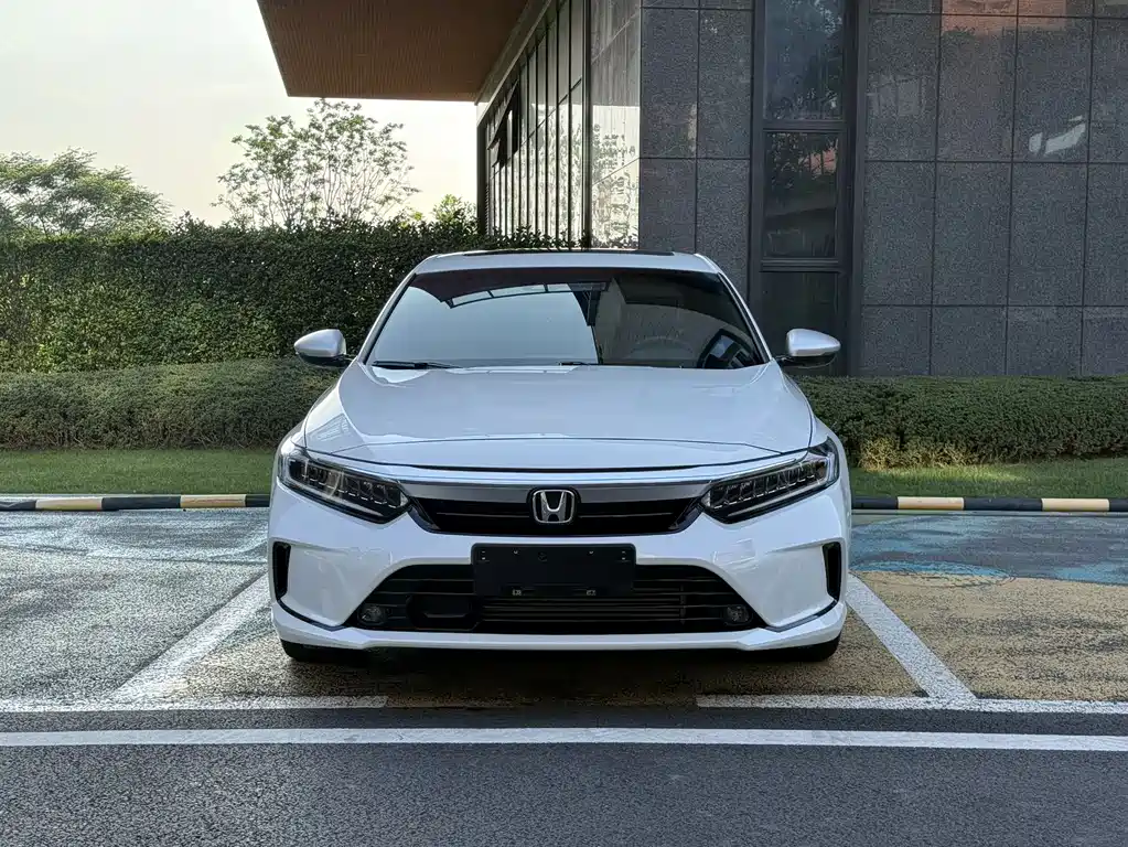 Honda Inspire 2023 — фото 2