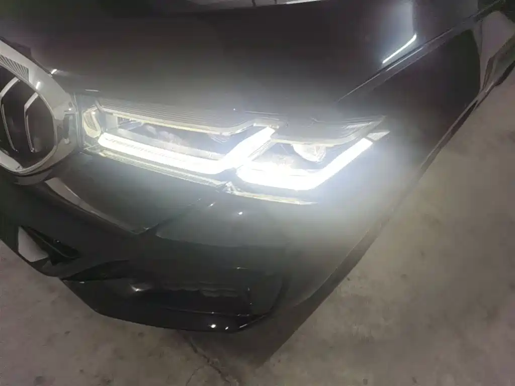 BMW 5 Series New Energy 2021 — фото 24