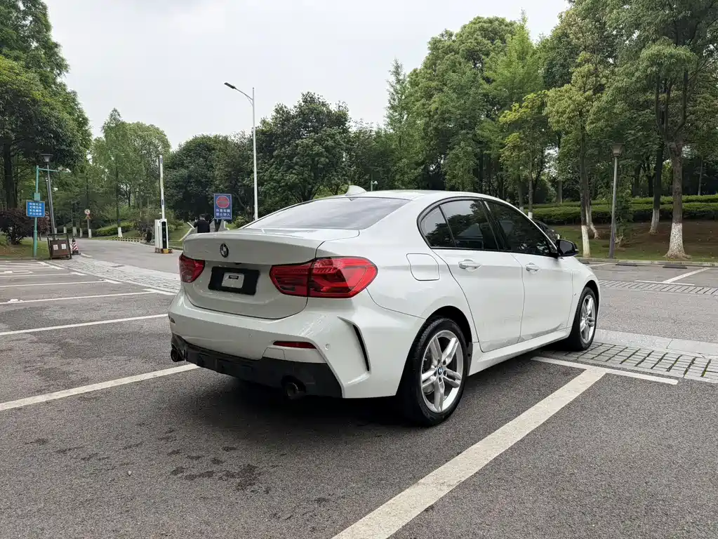 BMW 1 Series 2022