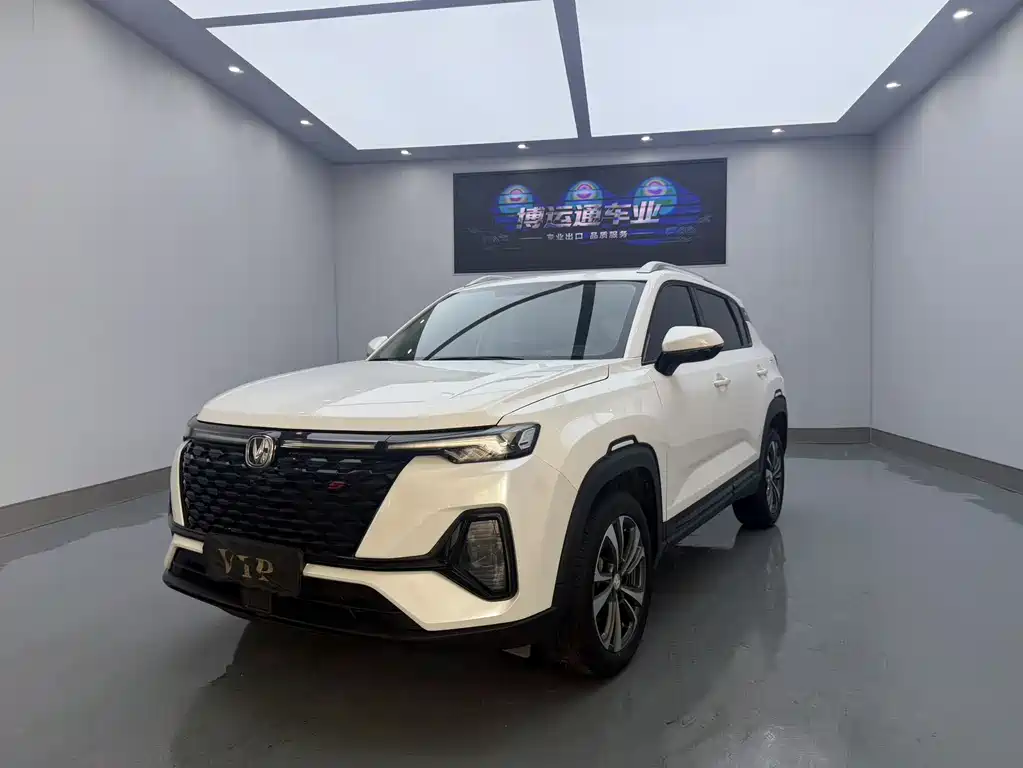 Changan CS35PLUS 2021 — фото 1