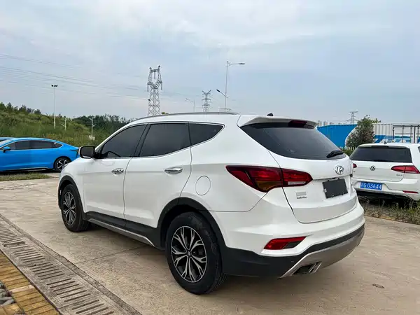 Hyundai Santa Fe 2017