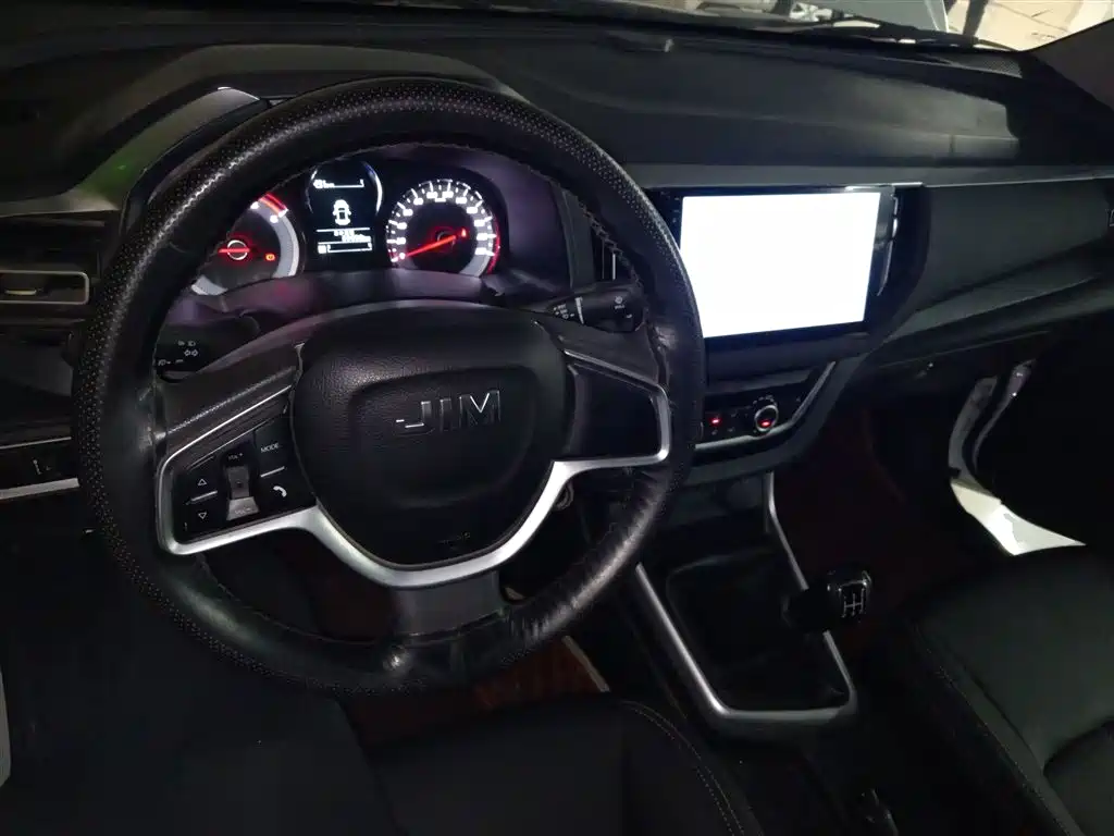 Isuzu RE-MAX 2022 — фото 10