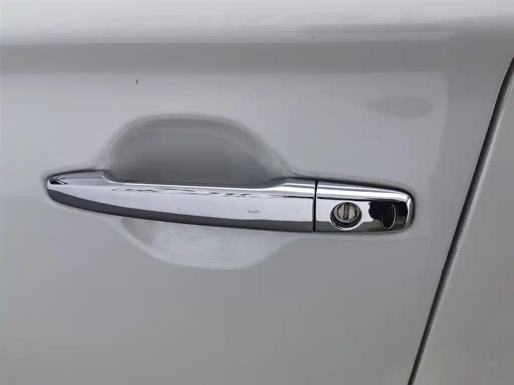 Mitsubishi Outlander 2016 — фото 18