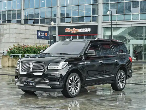Lincoln Navigator 2020