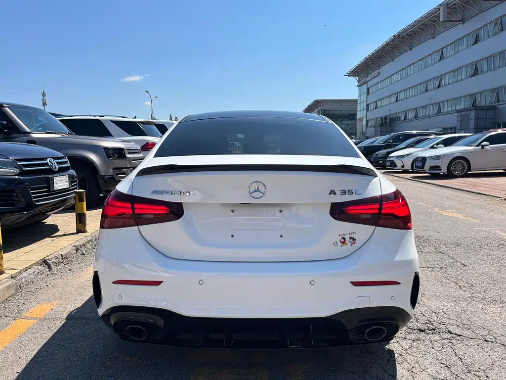 Mercedes-Benz A-Class AMG 2024 — фото 5