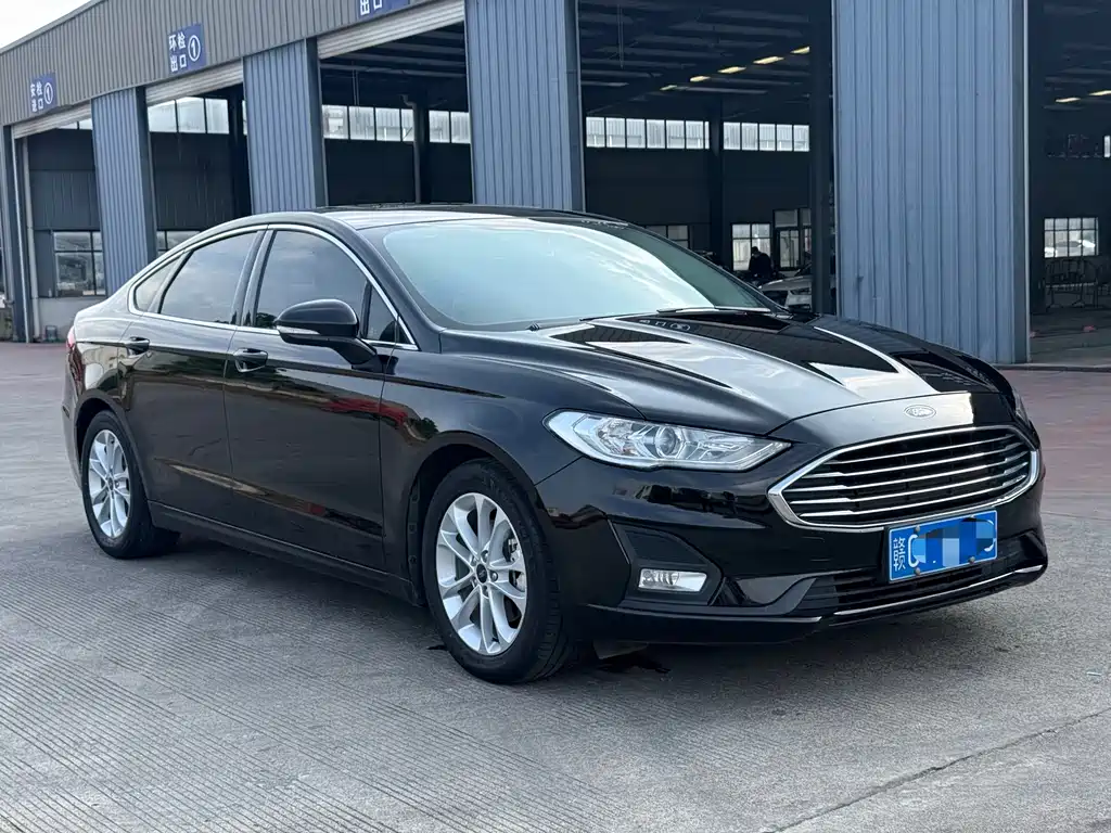 Ford Mondeo 2021 — фото 3