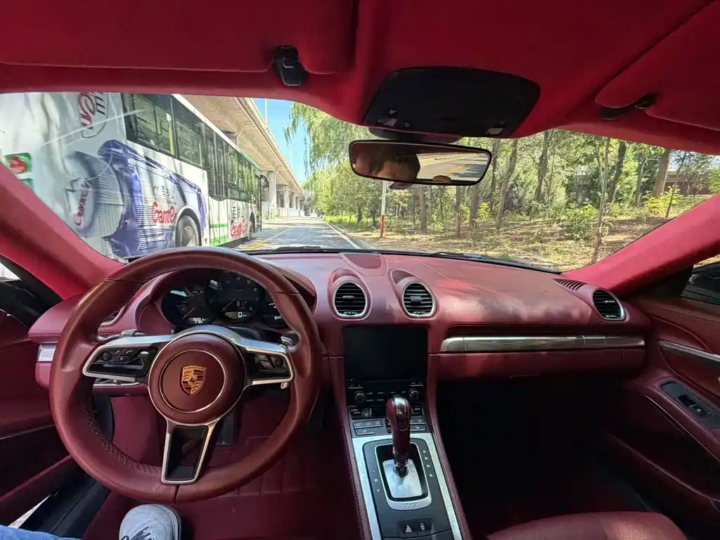 Porsche 718 2017