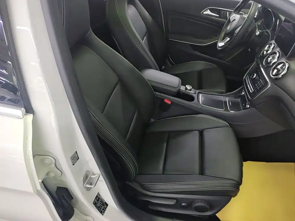 Mercedes-Benz GLA 2018 — фото 25