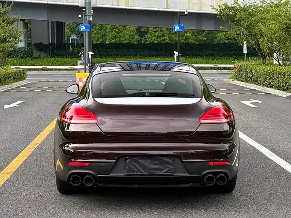 Porsche Panamera 2015