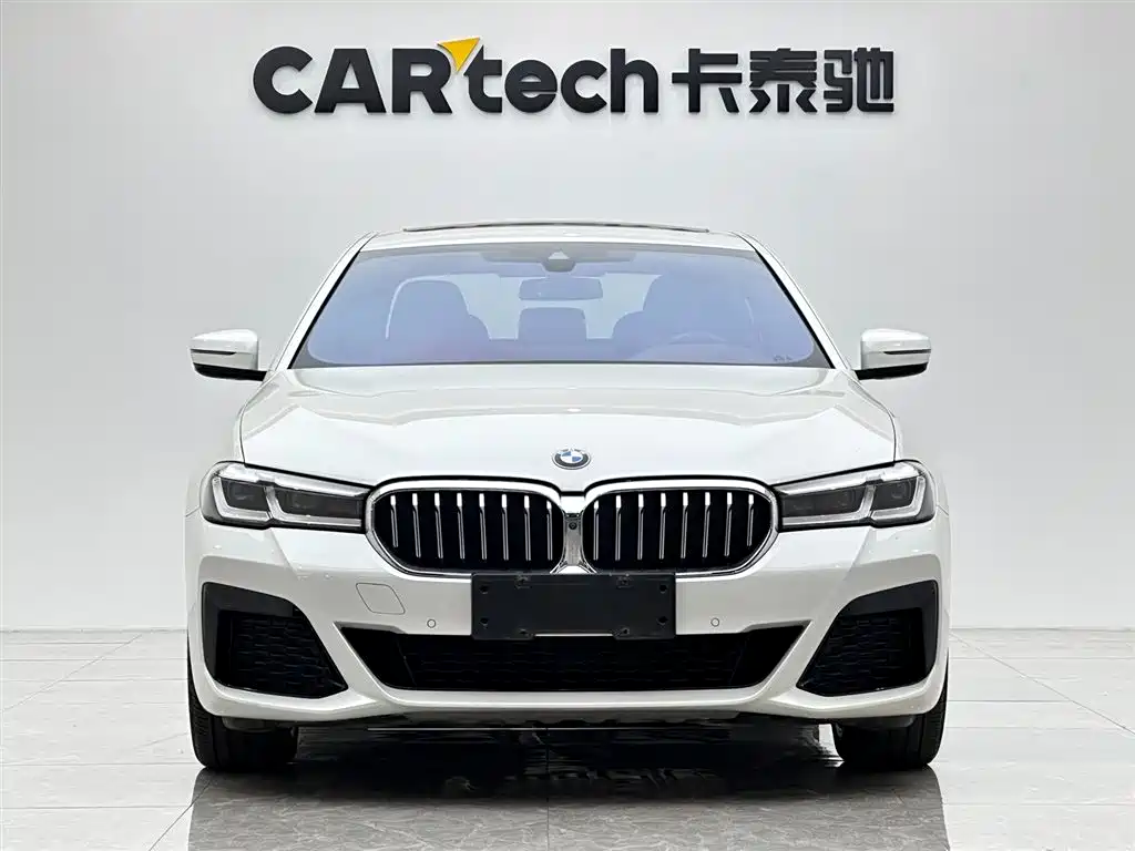 BMW 5 Series 2021 — фото 7