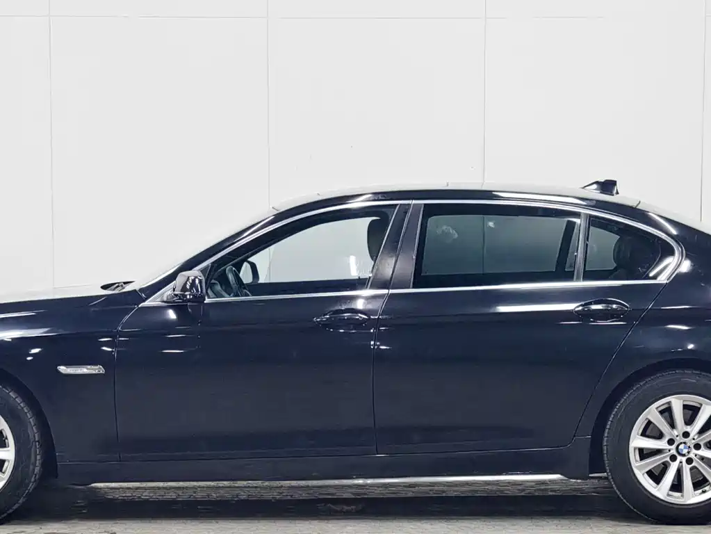 BMW 5 Series 2012