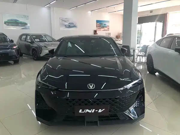 Changan UNI-V 2024