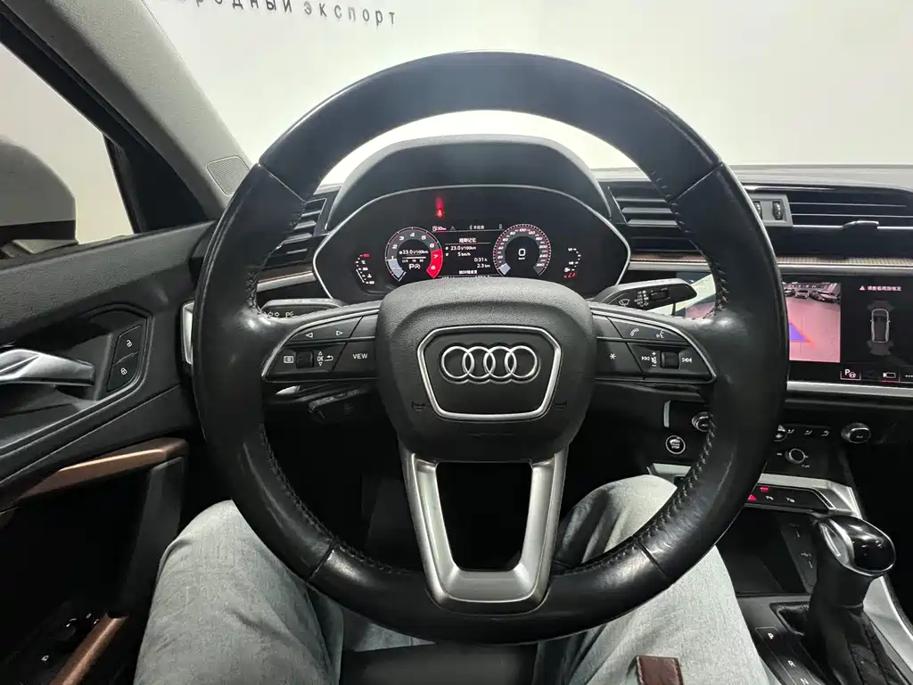 Audi Q3 2022 — фото 14