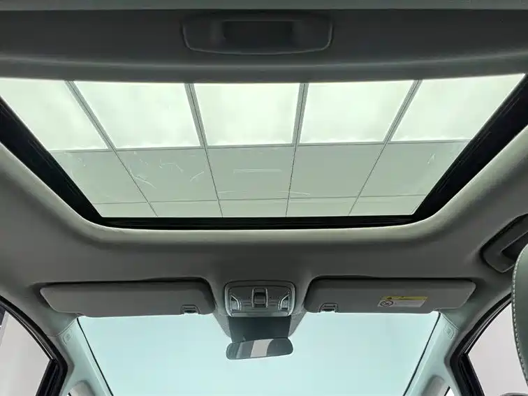 GAC Trumpchi M6 2022 — фото 24