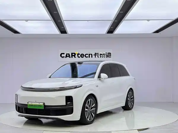 Li Auto L8 2025
