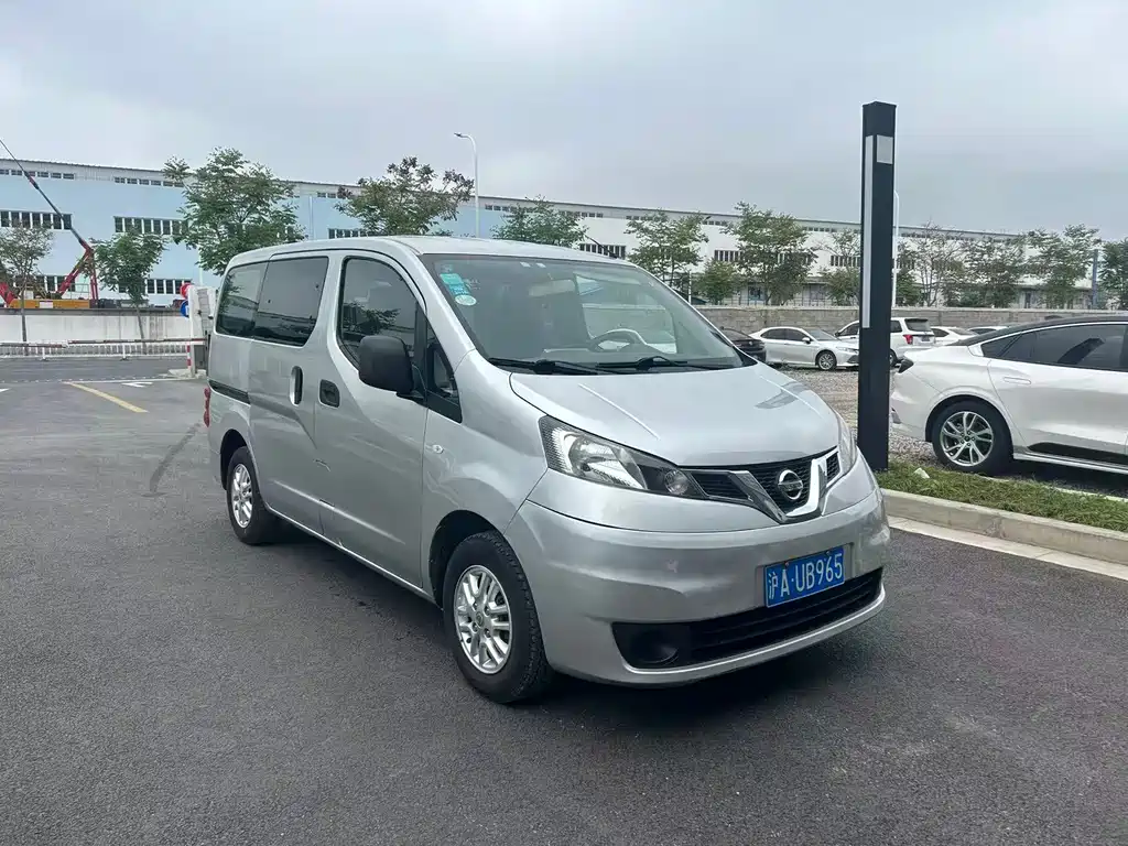 Nissan NV200 2014 — фото 3
