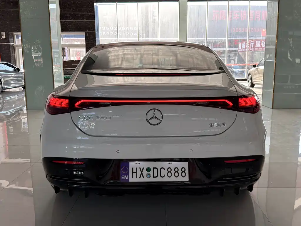 Mercedes-Benz EQE 2025 — фото 10