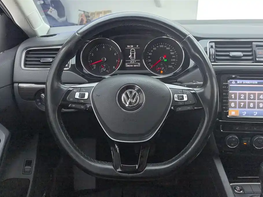 Volkswagen Sagitar 2015 — фото 15