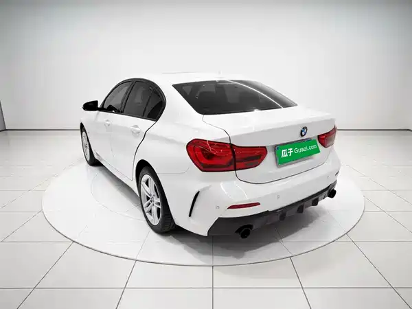 BMW 1 Series 2021
