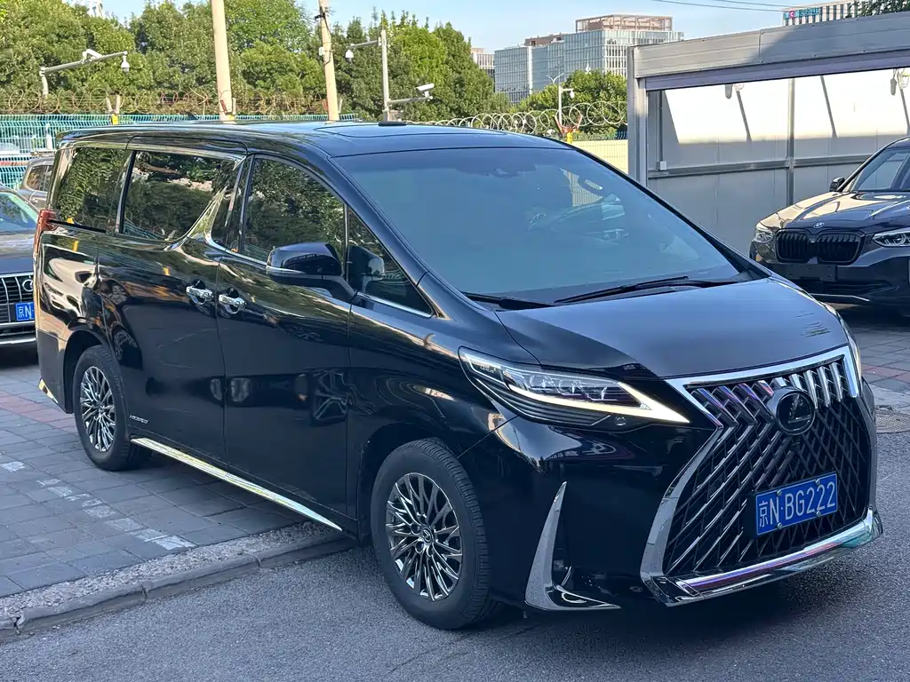 Lexus LM 2021 — фото 3