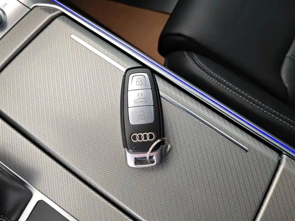 Audi A6L 2023 — фото 17