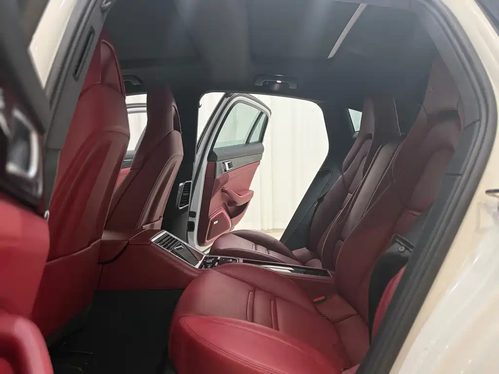 Porsche Panamera 2018 — фото 12