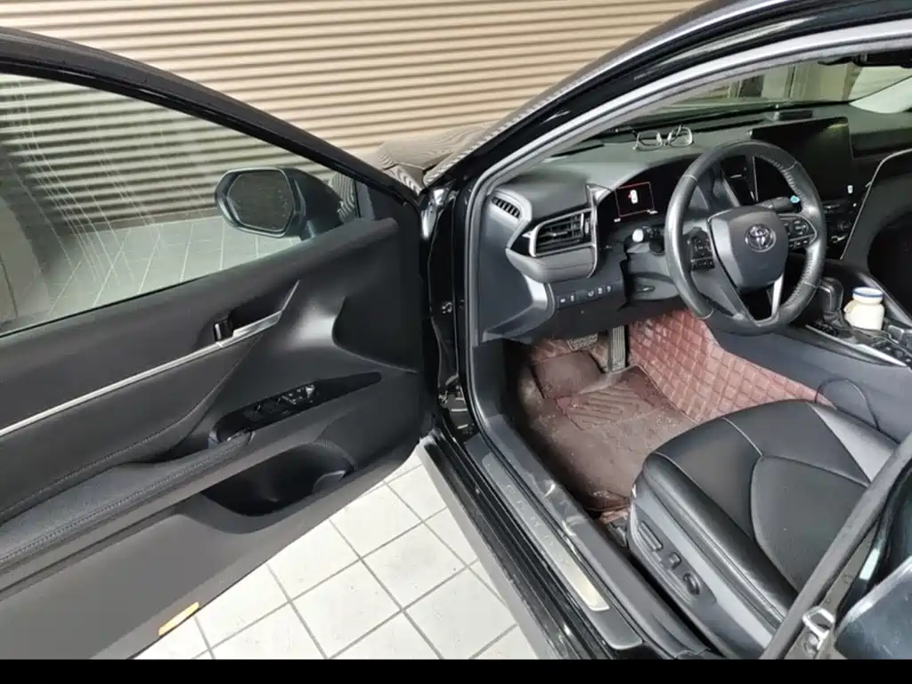 Toyota Camry 2021
