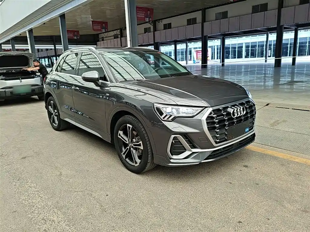 Audi Q3 2020 — фото 4