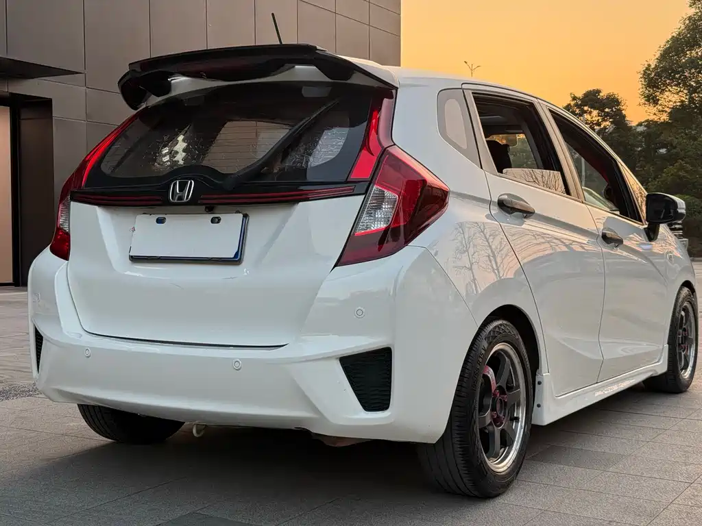 Honda Fit 2017 — фото 4