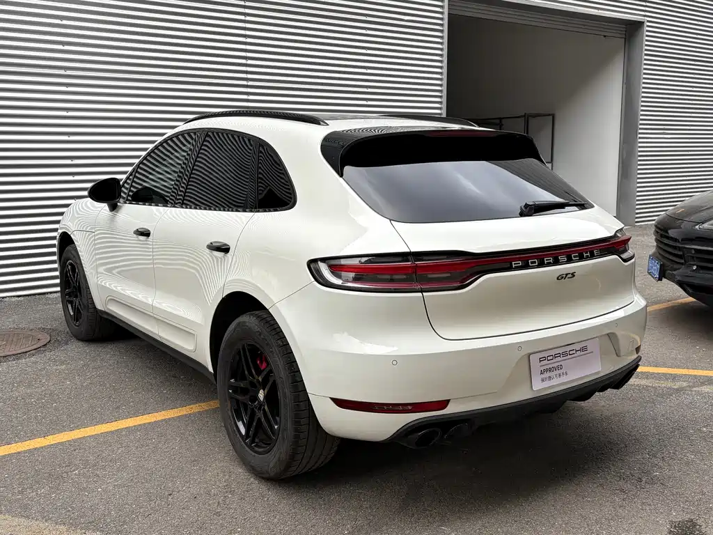 Porsche Macan 2021 — фото 8