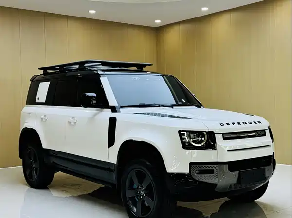 Land Rover Defender 2022