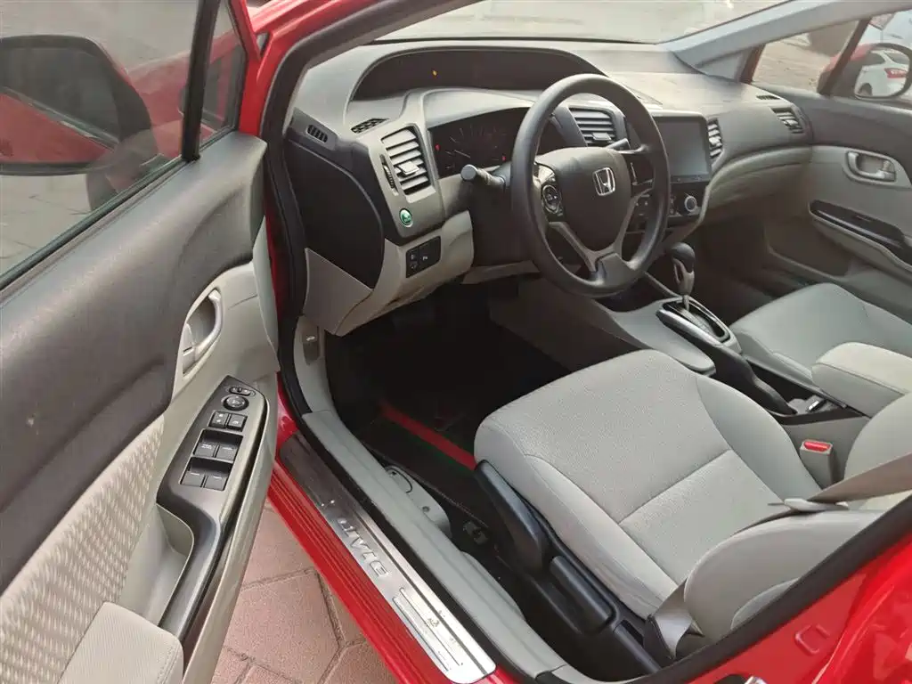 Honda Civic 2016 — фото 13
