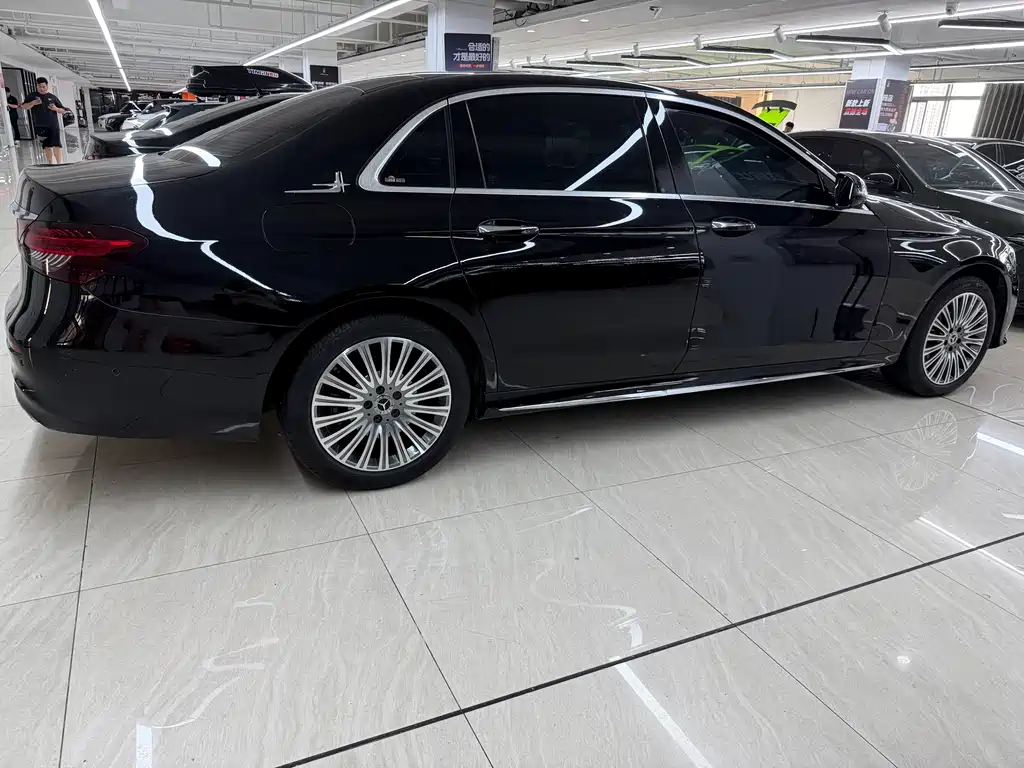 Mercedes-Benz E-Class 2022
