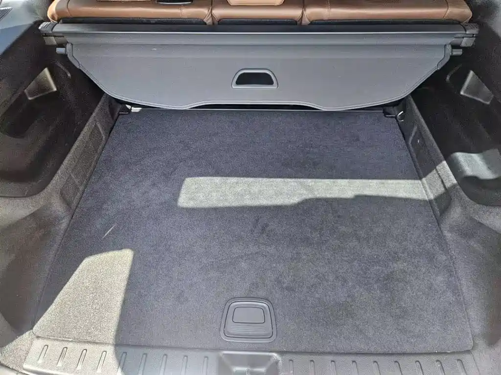 Mercedes-Benz GLB 2023 — фото 15