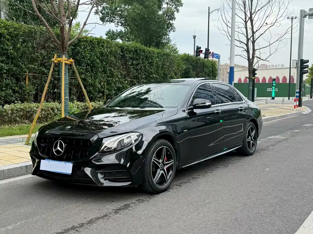 Mercedes-Benz E-Class 2020 — фото 1