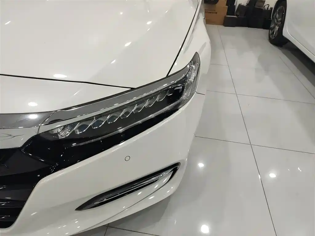 Honda Accord 2021 — фото 24