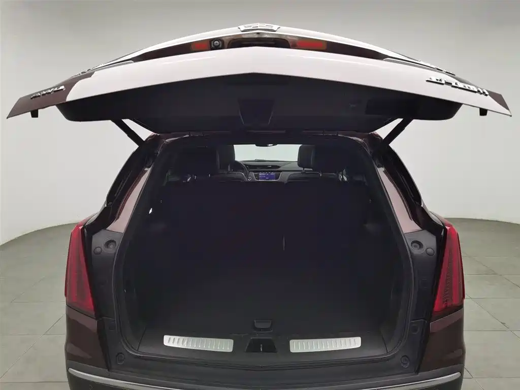 Cadillac XT5 2022 — фото 16