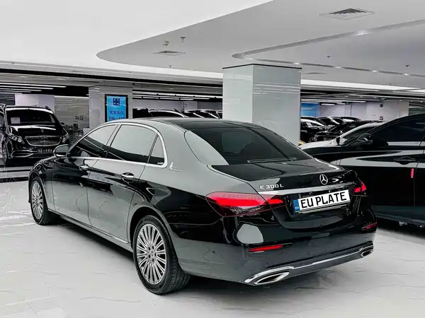 Mercedes-Benz E-Class 2023