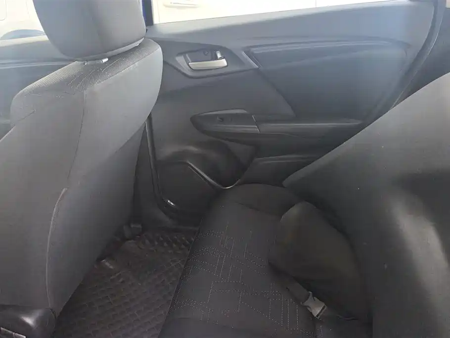 Honda Fit 2018 — фото 11