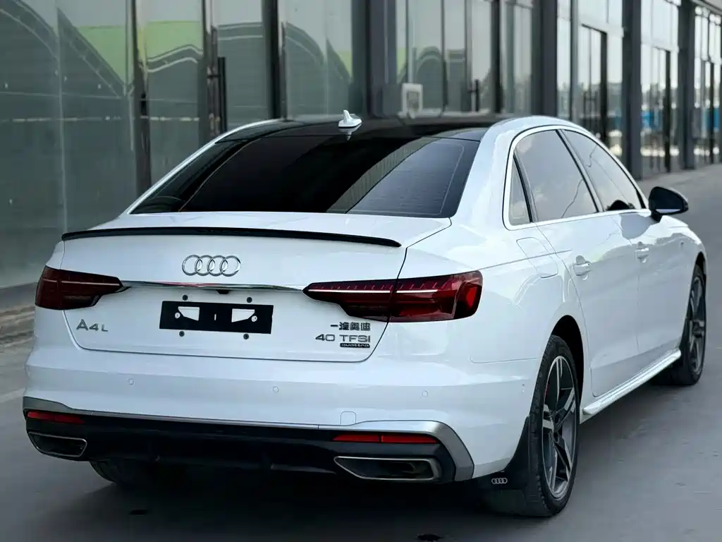 Audi A4L 2021 — фото 6