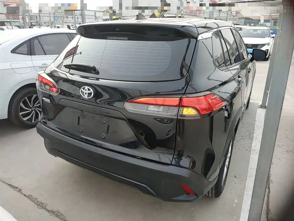 Toyota Corolla Cross 2022 — фото 23