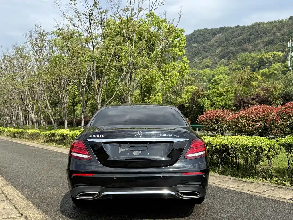 Mercedes-Benz E-Class 2020 — фото 5