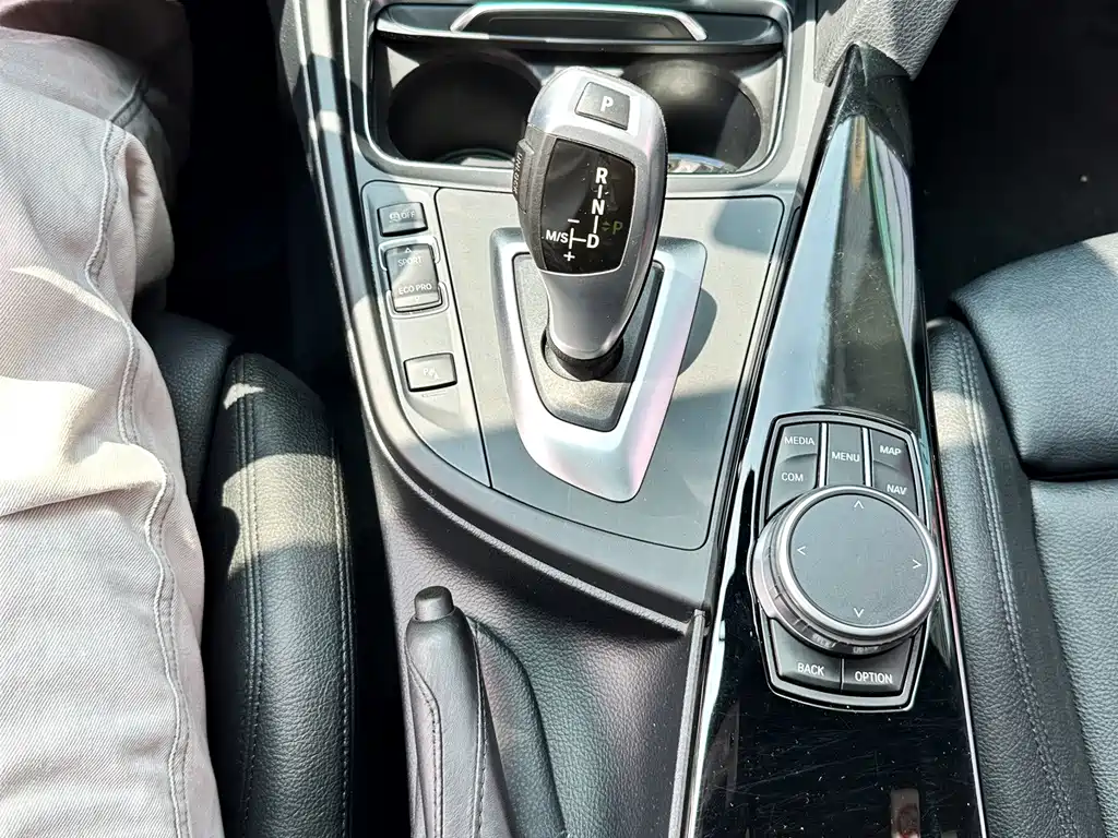 BMW 3 Series GT 2020 — фото 15
