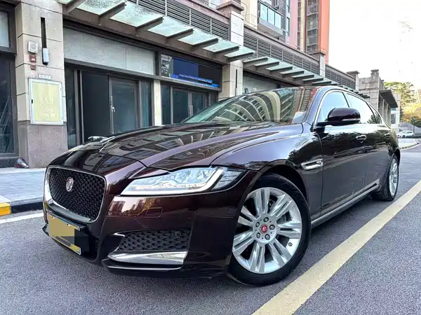 Jaguar XFL 2018